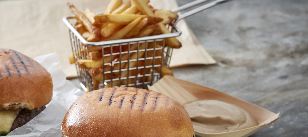 Black garlic majónes