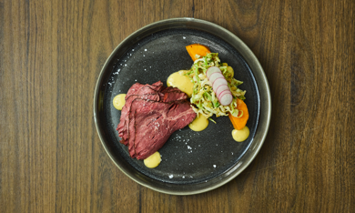 Roast beef með sætum kartöflum og blöðrukáli