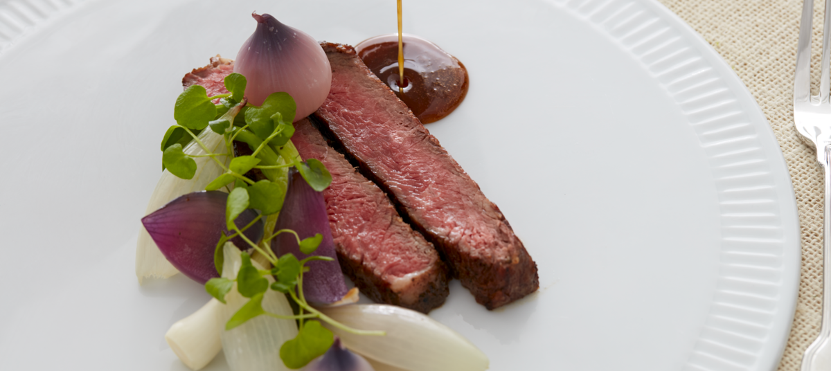 Piparsteik með lauk og karsa