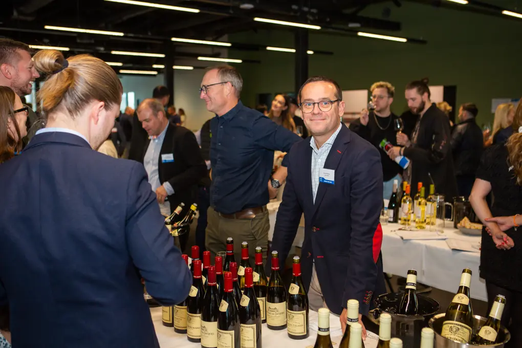 Innnes og Vínnes sameinast