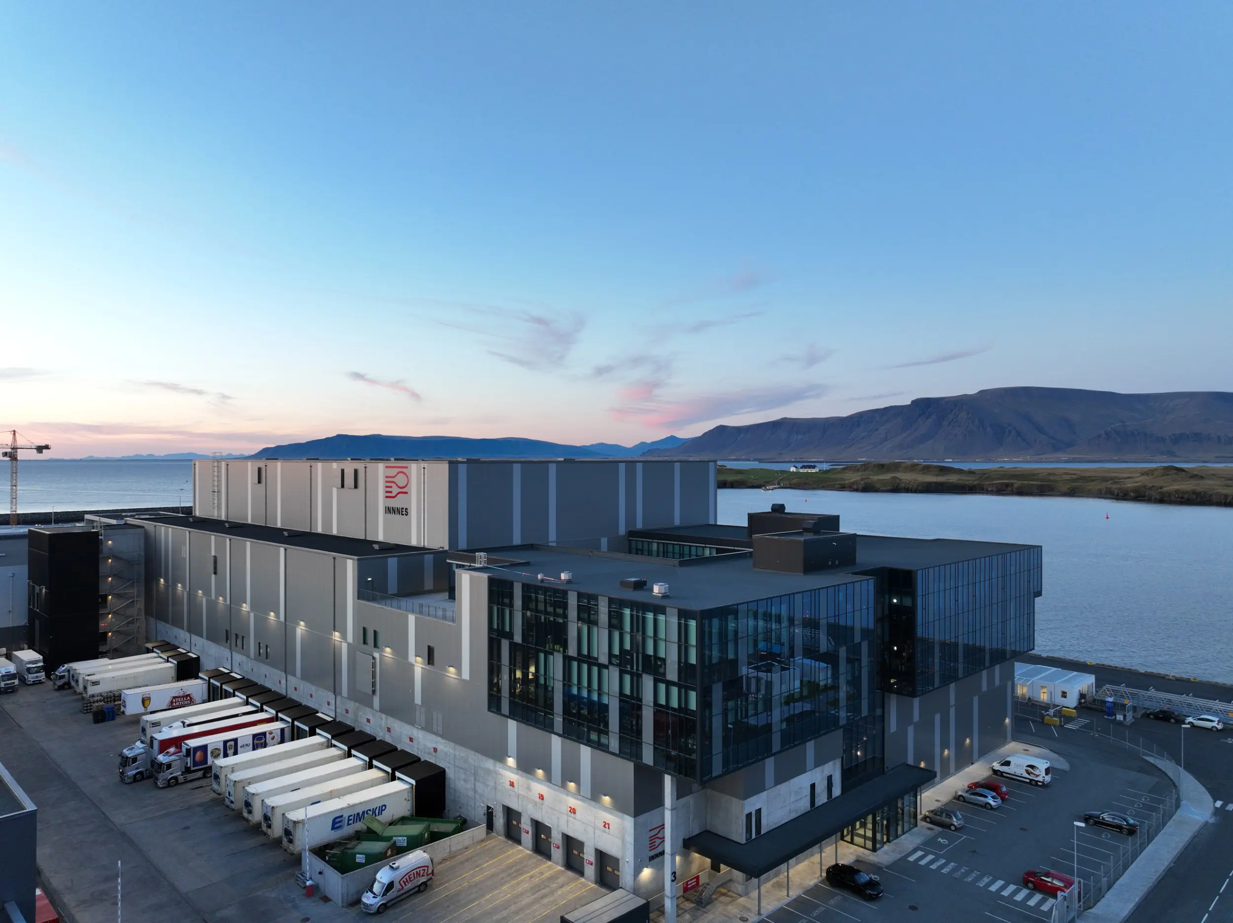 Leiðandi í matvælaflutningi síðan 1987